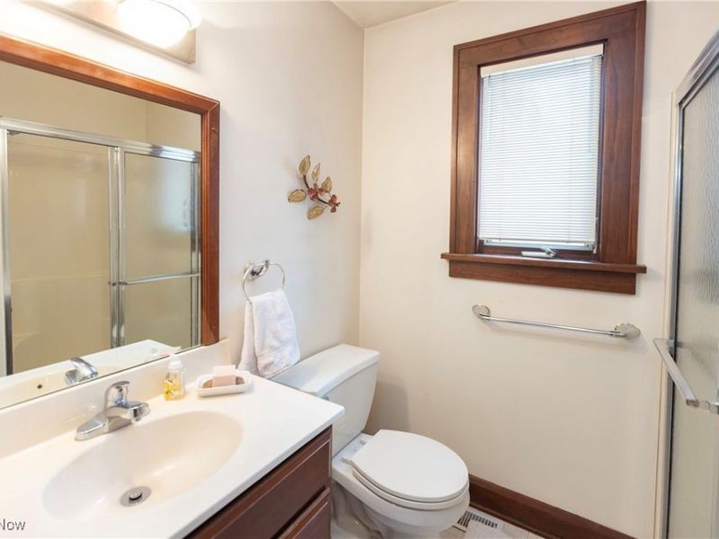 4134 W 204th Street, Fairview Park, OH 44126 Photo 25