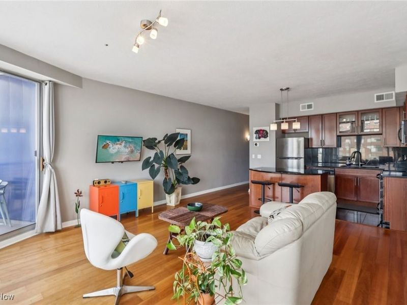 1237 Washington Avenue, Unit 611, Cleveland, OH 44113 Photo 11