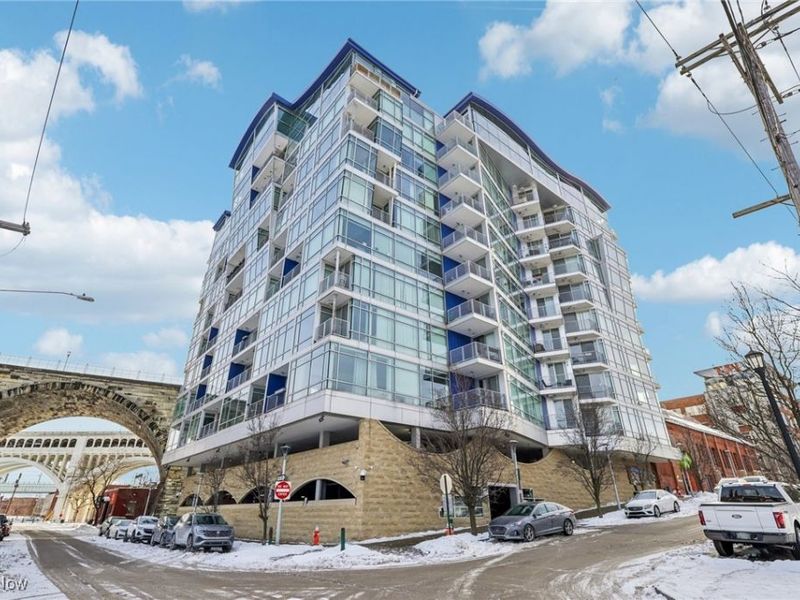 1237 Washington Avenue, Unit 611, Cleveland, OH 44113 Photo 2
