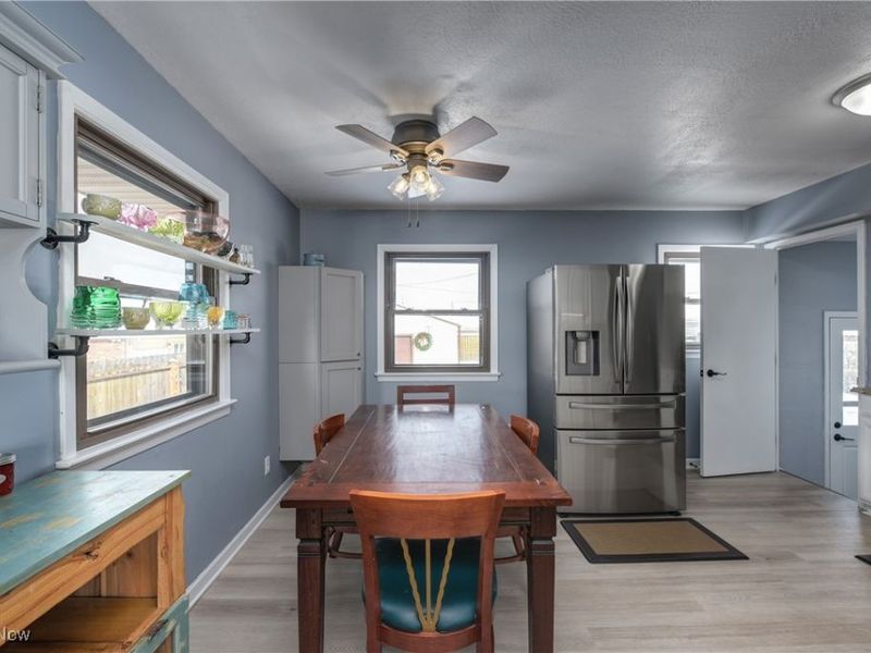 19312 Parkmount Avenue, Cleveland, OH 44135 Photo 15