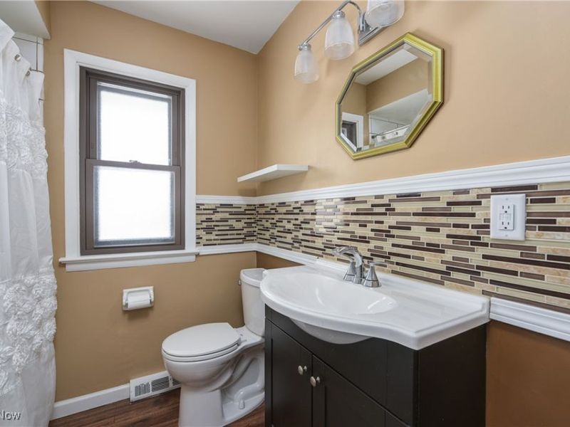 19312 Parkmount Avenue, Cleveland, OH 44135 Photo 20