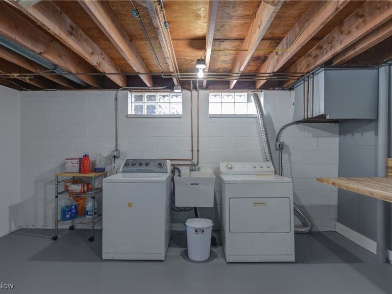 19312 Parkmount Avenue, Cleveland, OH 44135 Photo 30