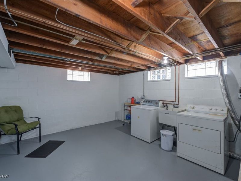 19312 Parkmount Avenue, Cleveland, OH 44135 Photo 32