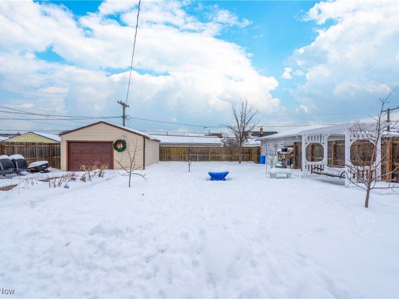 19312 Parkmount Avenue, Cleveland, OH 44135 Photo 39