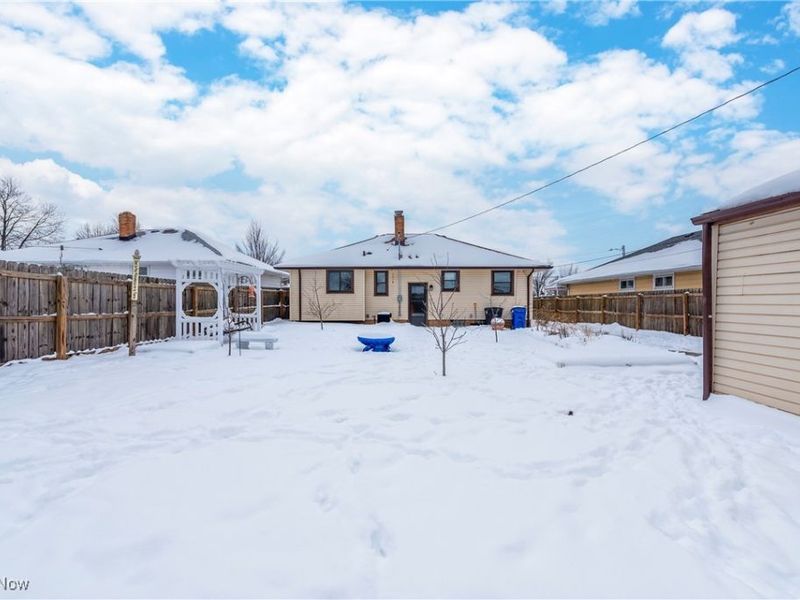 19312 Parkmount Avenue, Cleveland, OH 44135 Photo 41