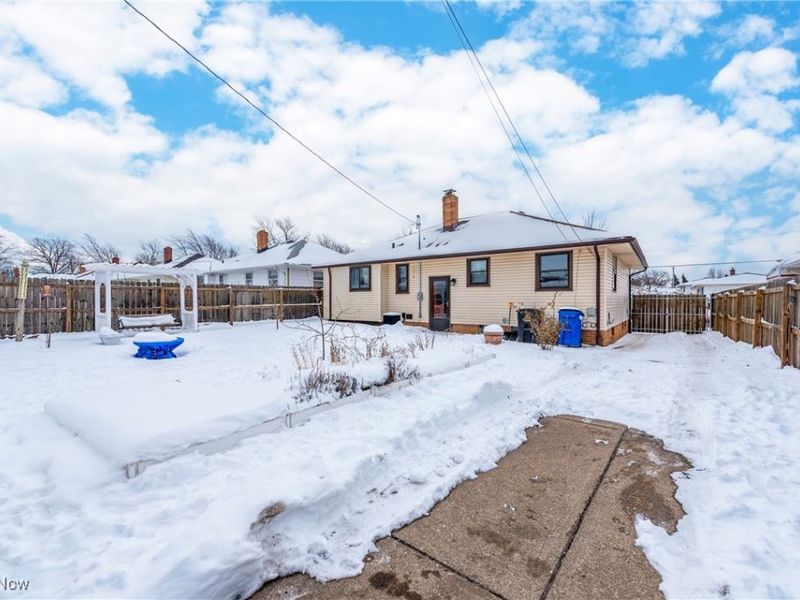 19312 Parkmount Avenue, Cleveland, OH 44135 Photo 42