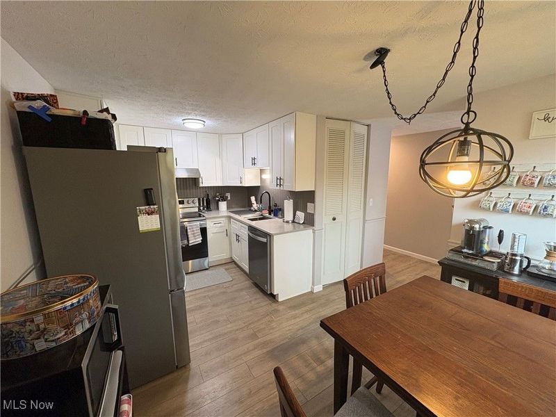 998 Hampton Ridge Drive, Akron, OH 44313 Photo 5