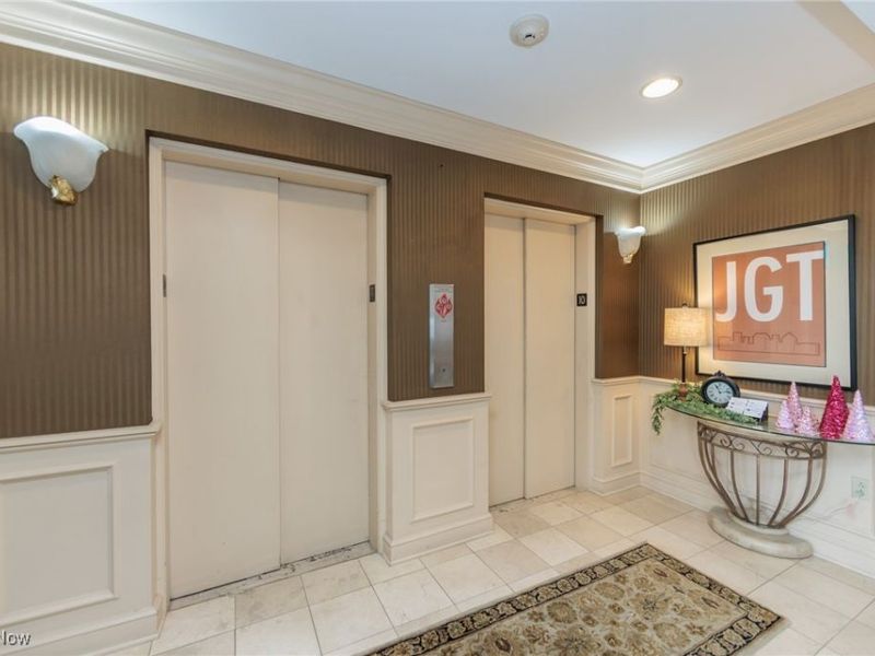 124 Middle Avenue, Unit 1000, Elyria, OH 44035 Photo 8