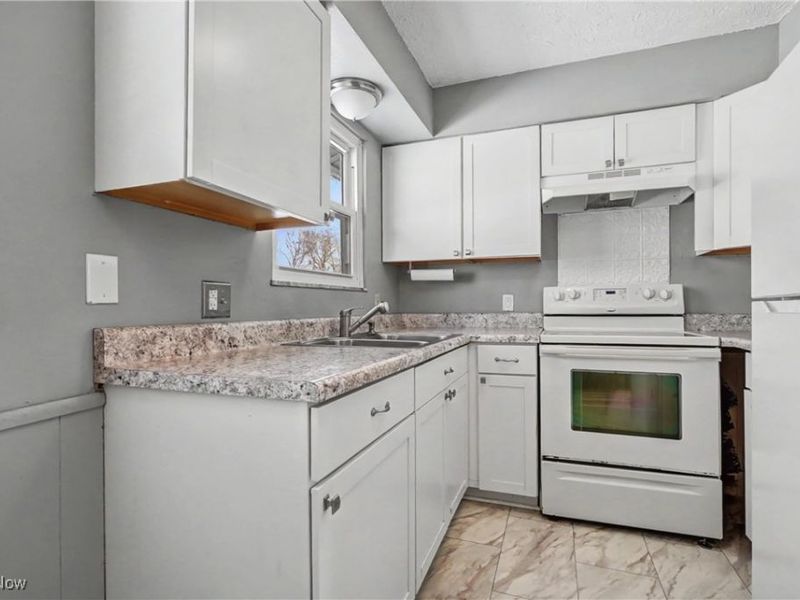 4399-4403 Cherryhurst Drive, Stow, OH 44224 Photo 11