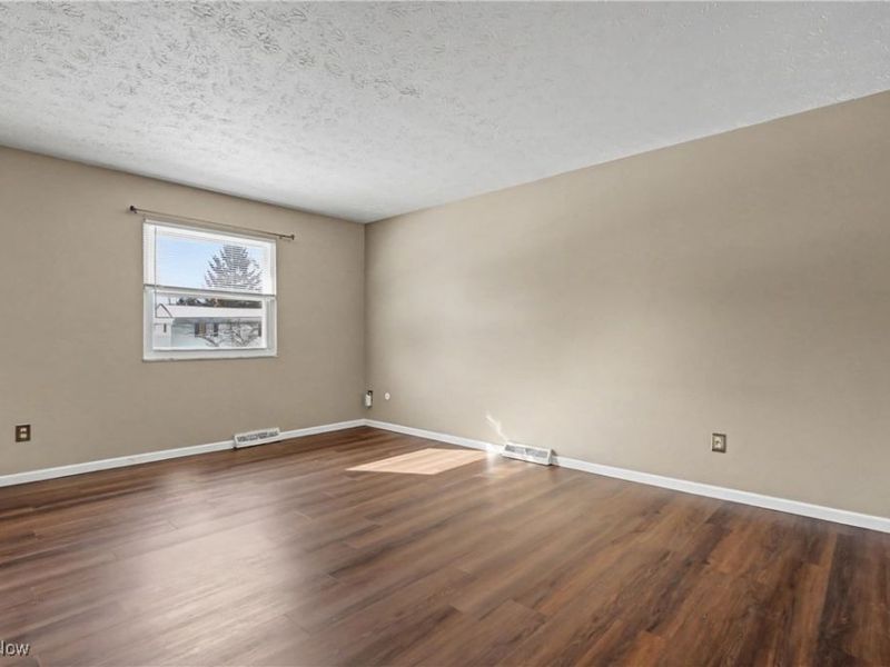 4399-4403 Cherryhurst Drive, Stow, OH 44224 Photo 8