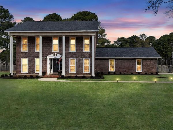 4530 Arrowhead SE, Decatur, AL 35603