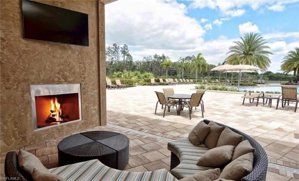 20206 Black Tree Ln, Estero, FL 33928 Photo