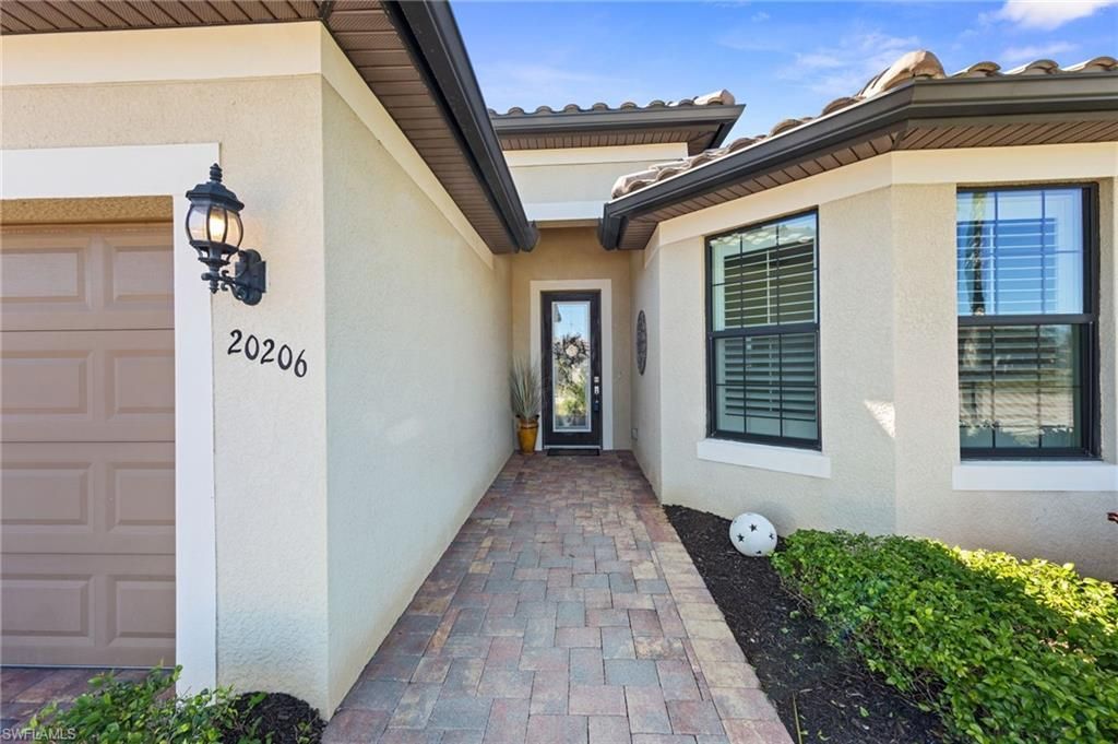 20206 Black Tree Ln, Estero, FL 33928 Photo
