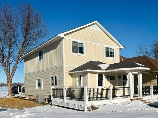 21760 Ideal Avenue N, Forest Lake, MN 55025