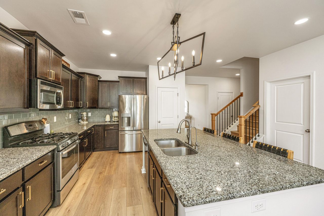 168 Netherfield Drive Photo 8