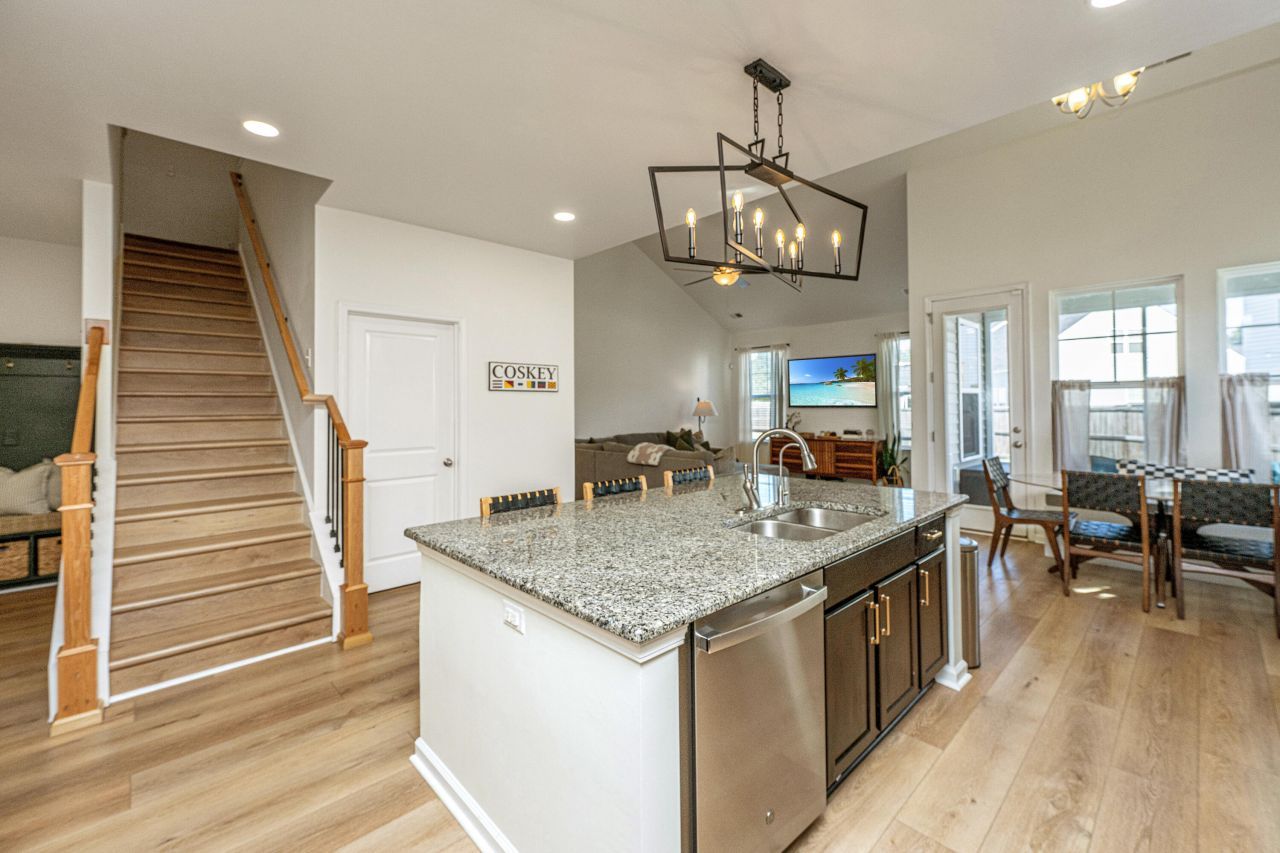 168 Netherfield Drive Photo 8