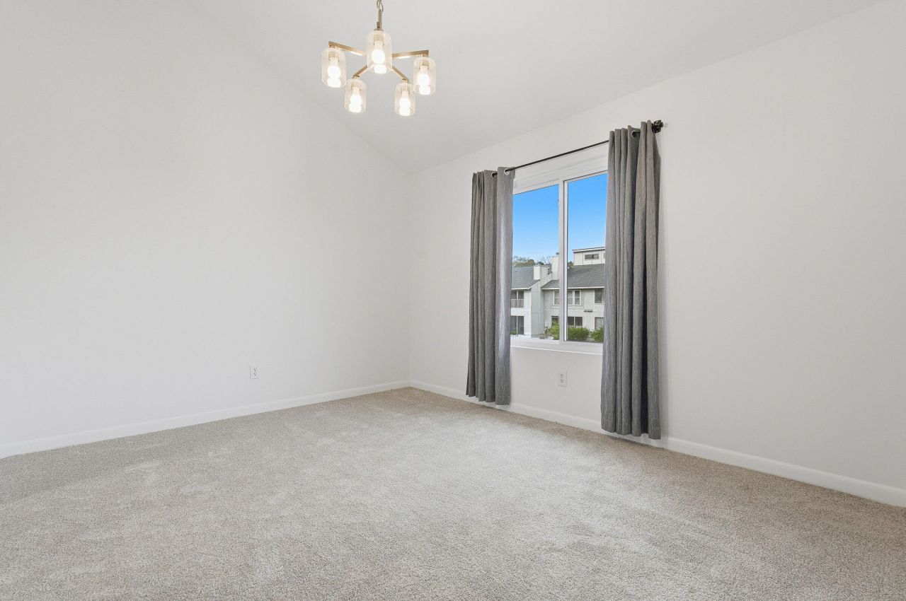 406 Waterwood Drive Photo 9