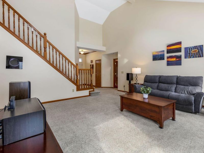 5705 Moonpenny Lane, Hilliard, OH 43026 Photo 6