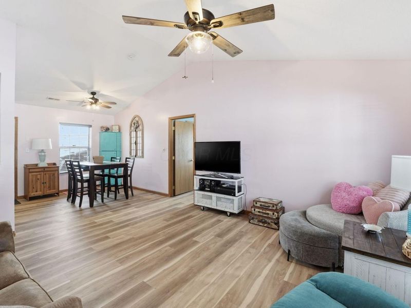 8642 Victoria Meadow Lane, Reynoldsburg, OH 43068 Photo 4