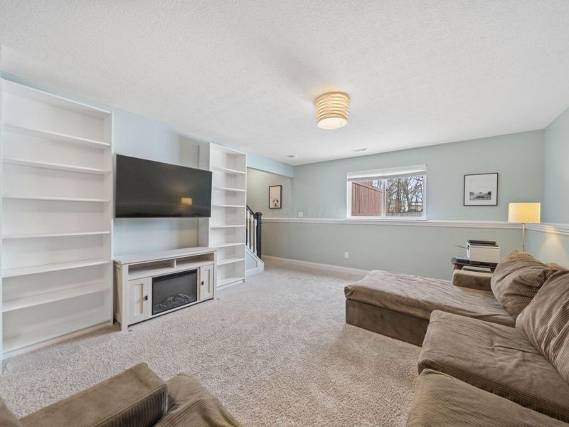 696 CLYDESDALE Way, Marysville, OH 43040 Photo 35