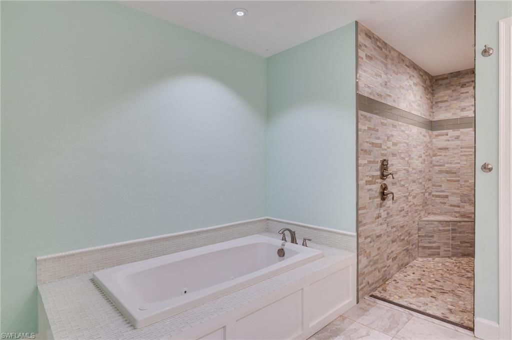 5824 Wild Fig Ln, Fort Myers, FL 33919 Photo