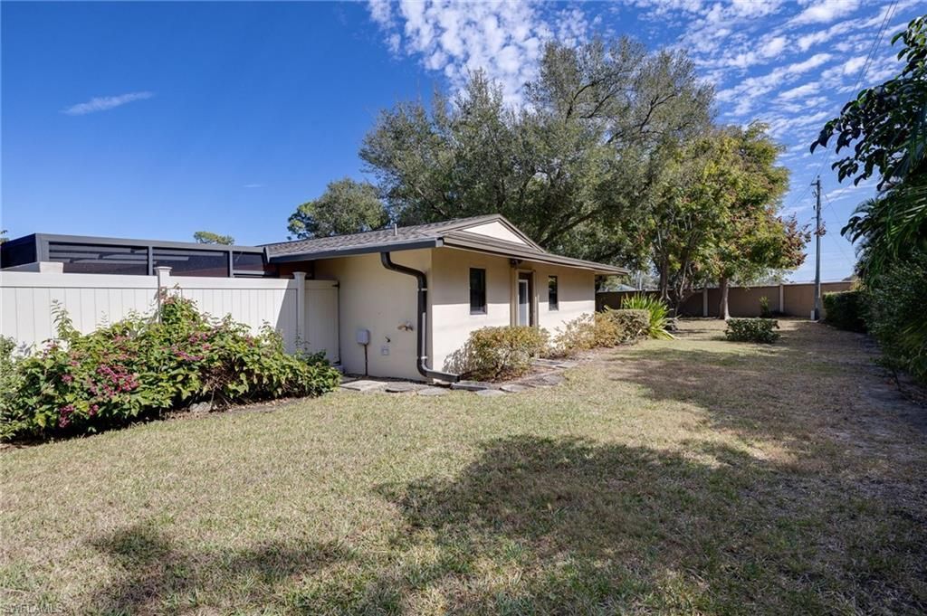 5824 Wild Fig Ln, Fort Myers, FL 33919 Photo