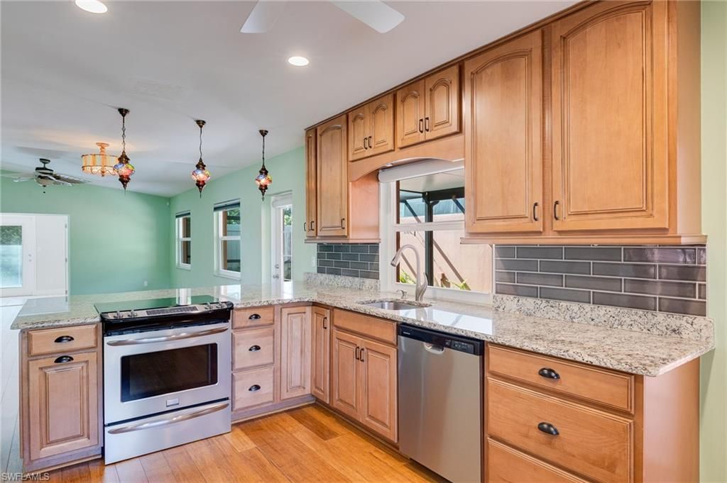 5824 Wild Fig Ln, Fort Myers, FL 33919 Photo