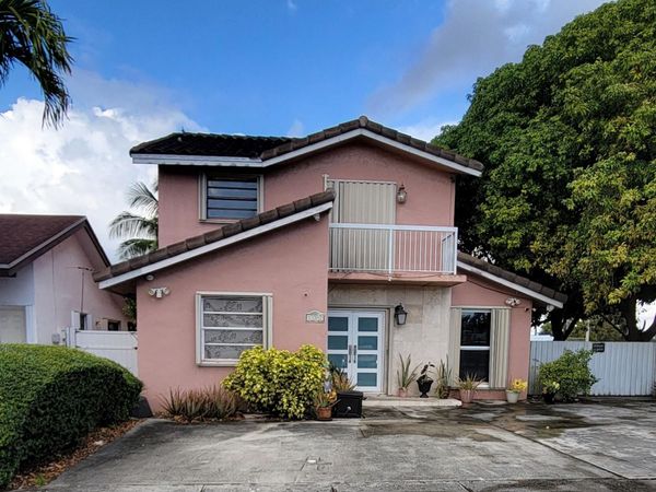 13307 SW 61st Ter, Miami, FL 33183