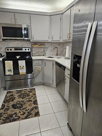 105 Lake Pine Circle, Unit B-2, Greenacres, FL 33463 Photo