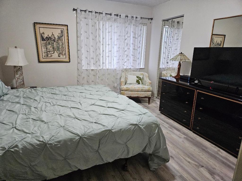 105 Lake Pine Circle, Unit B-2, Greenacres, FL 33463 Photo