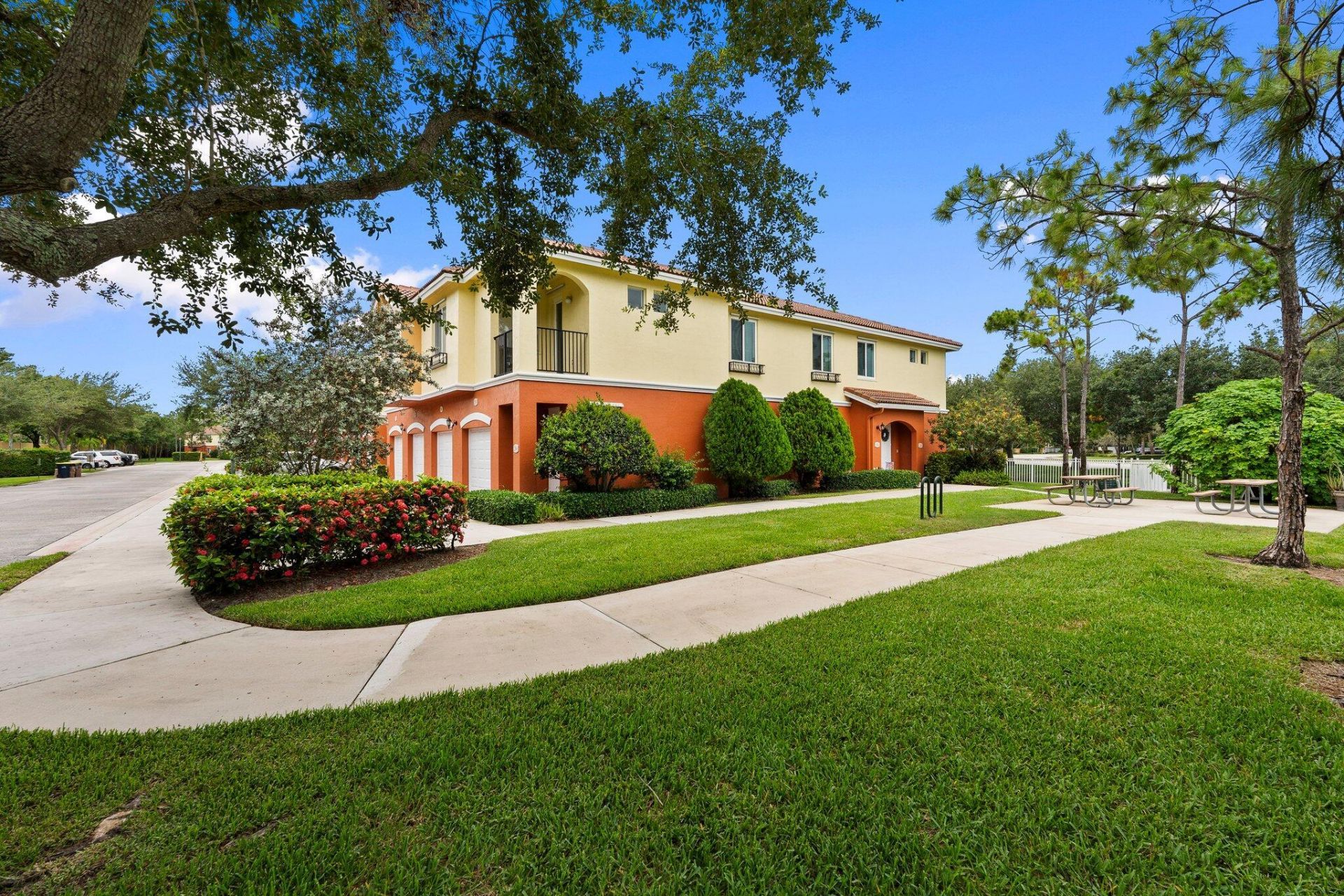 63 SE Palermo Court, Unit 203, Stuart, FL 34994 Photo