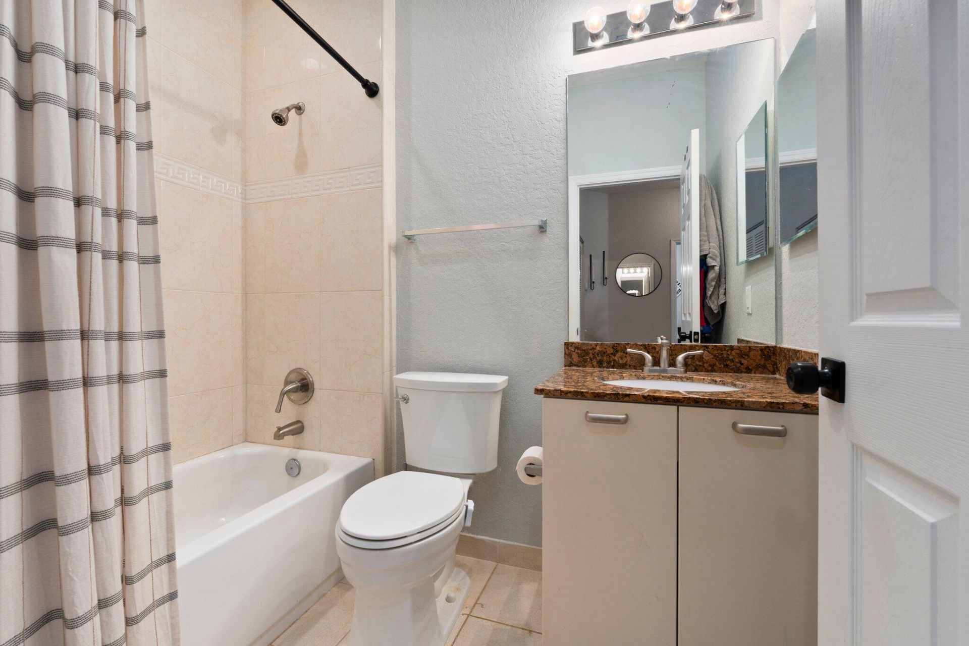 63 SE Palermo Court, Unit 203, Stuart, FL 34994 Photo