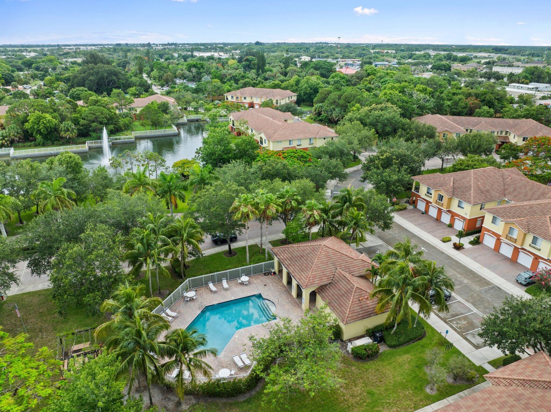 63 SE Palermo Court, Unit 203, Stuart, FL 34994 Photo