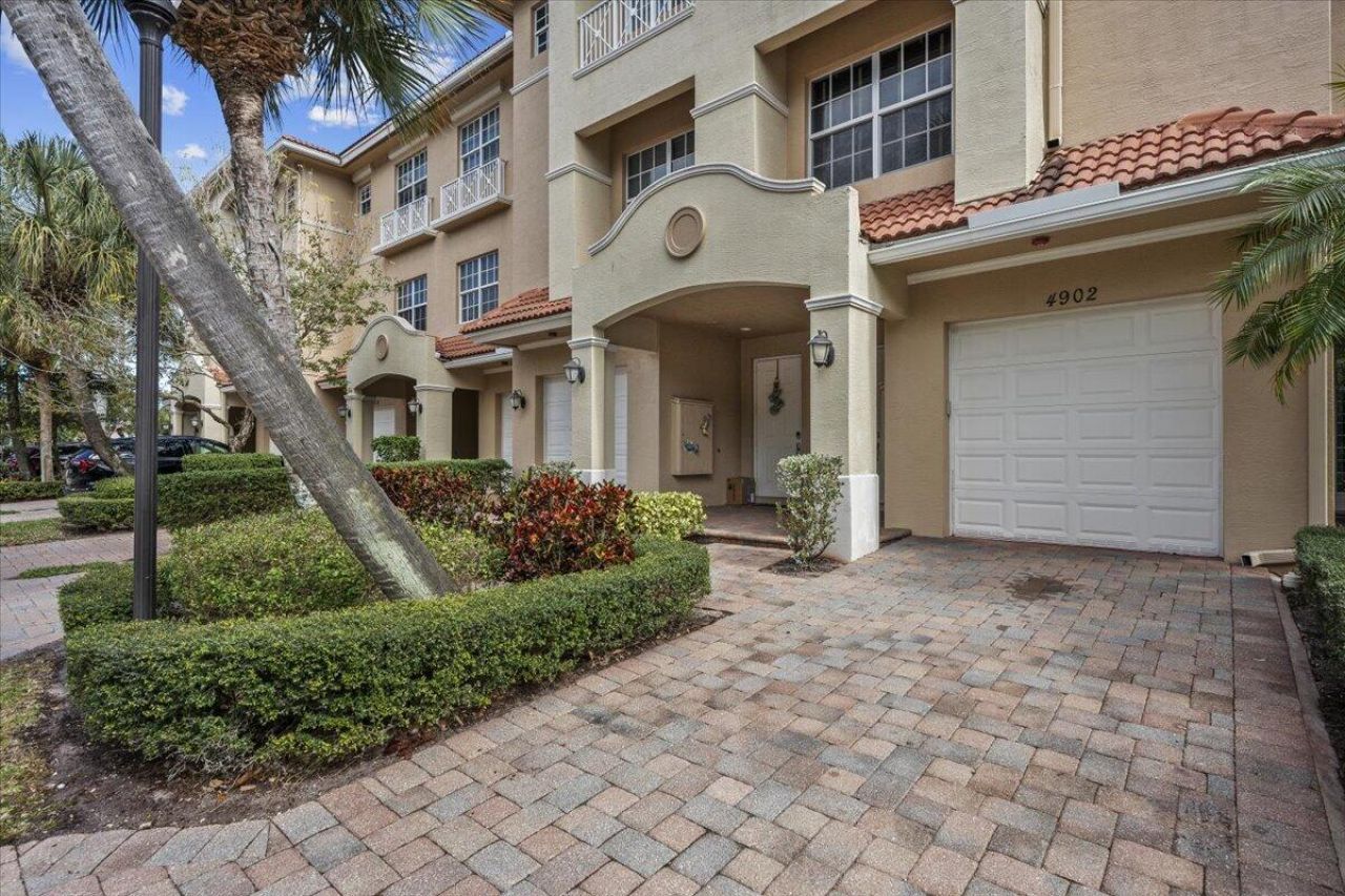 4902 Vine Cliff Way E, Palm Beach Gardens, FL 33418 Photo