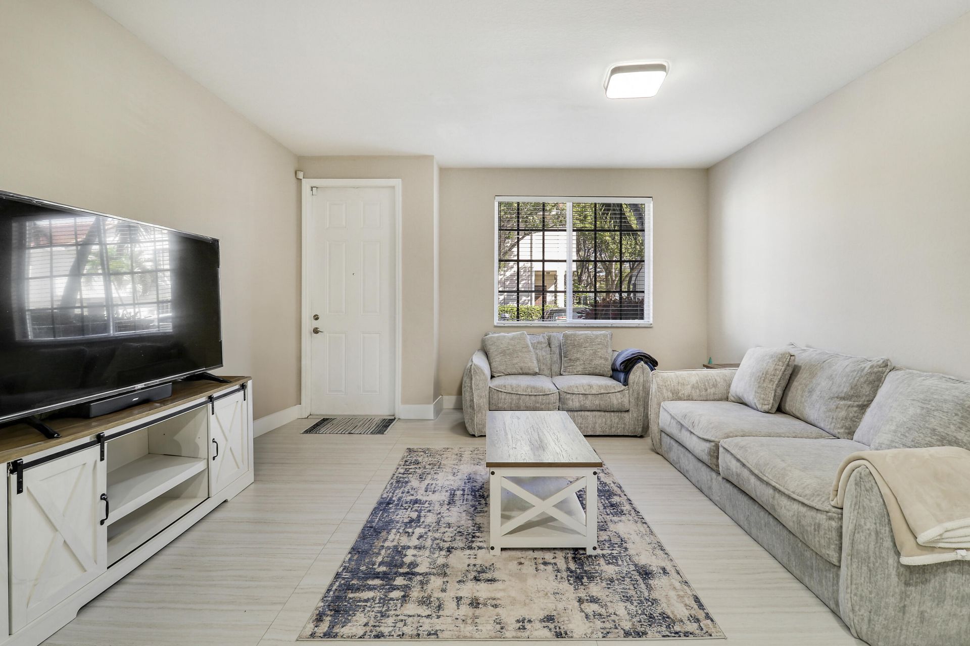 4170 Napoli Lake Drive, Riviera Beach, FL 33410 Photo