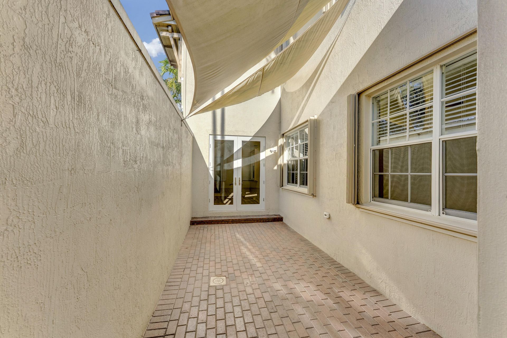 406 NW 25th Avenue, Boynton Beach, FL 33426 Photo