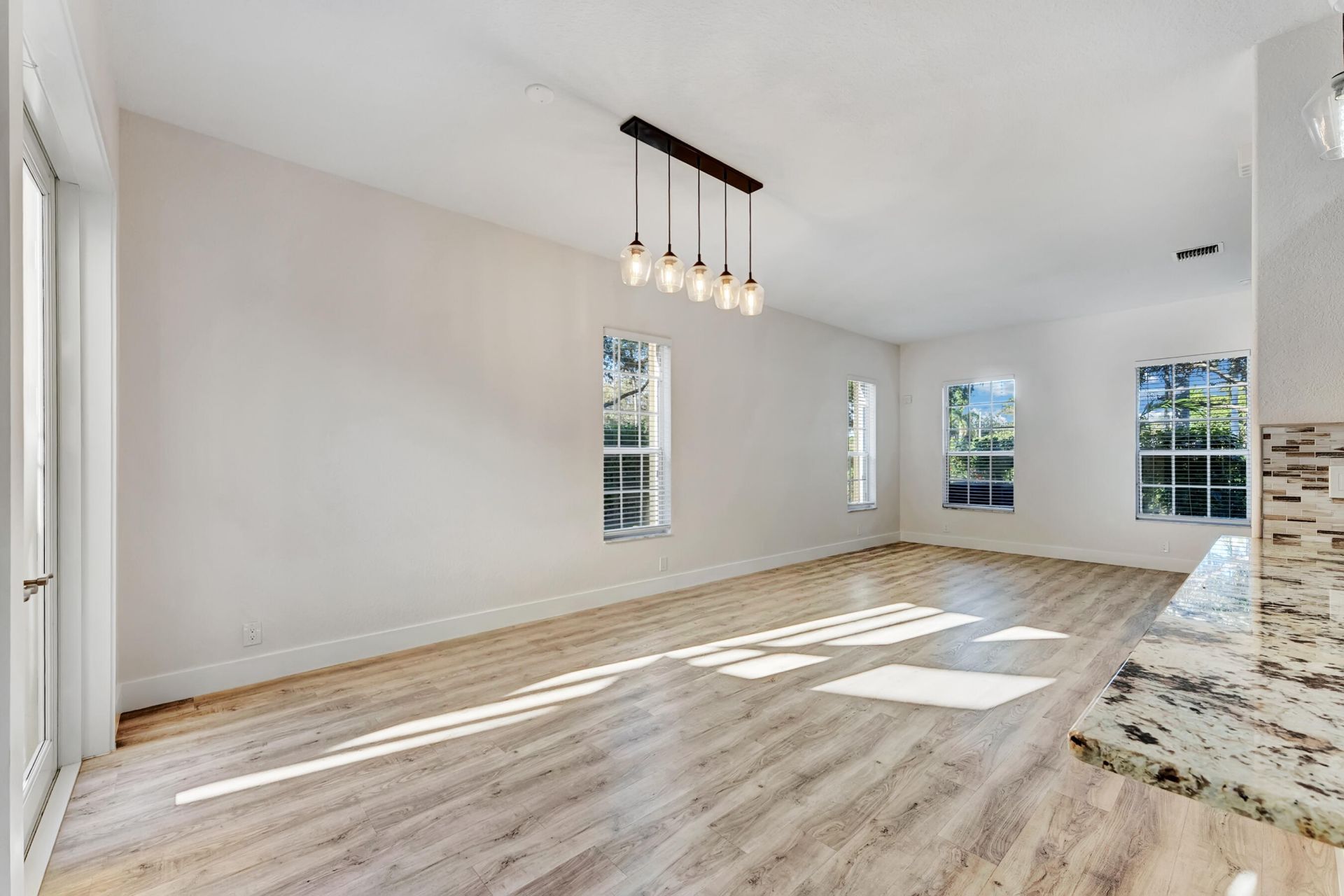 406 NW 25th Avenue, Boynton Beach, FL 33426 Photo