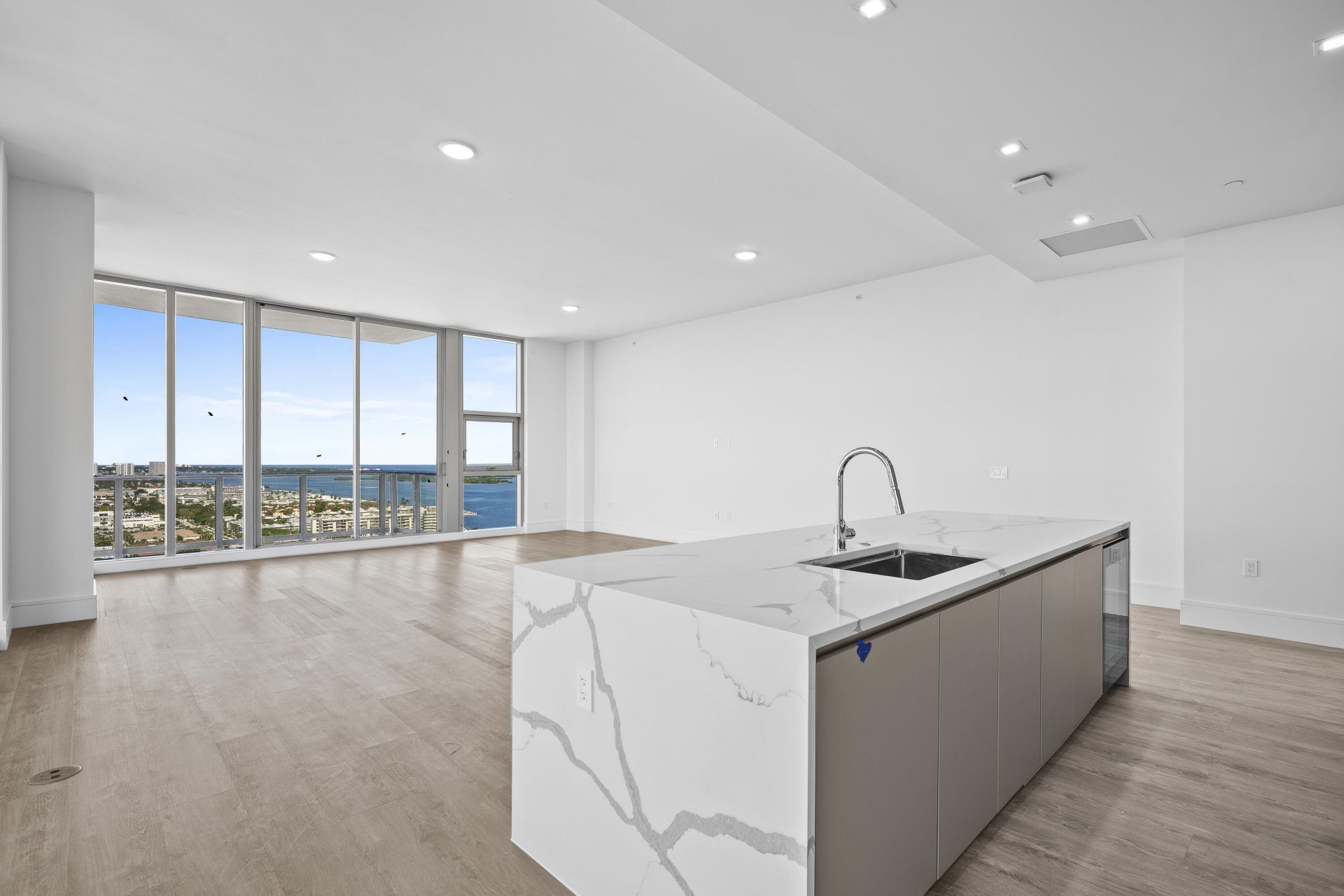 220 Lake Shore Drive, Unit 2323, Lake Park, FL 33403 Photo