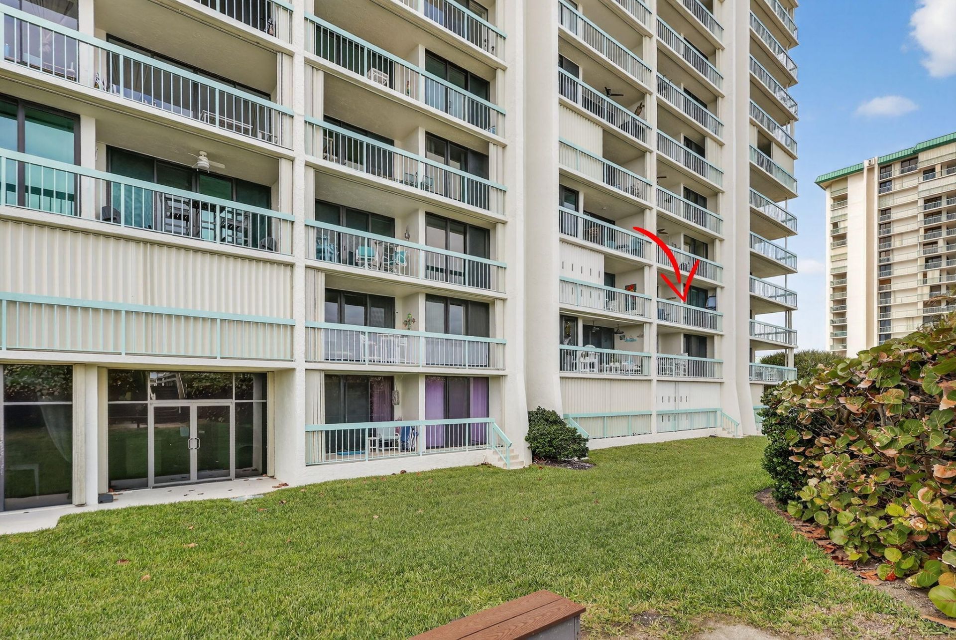 9940 S Ocean Drive, Unit 202, Jensen Beach, FL 34957 Photo