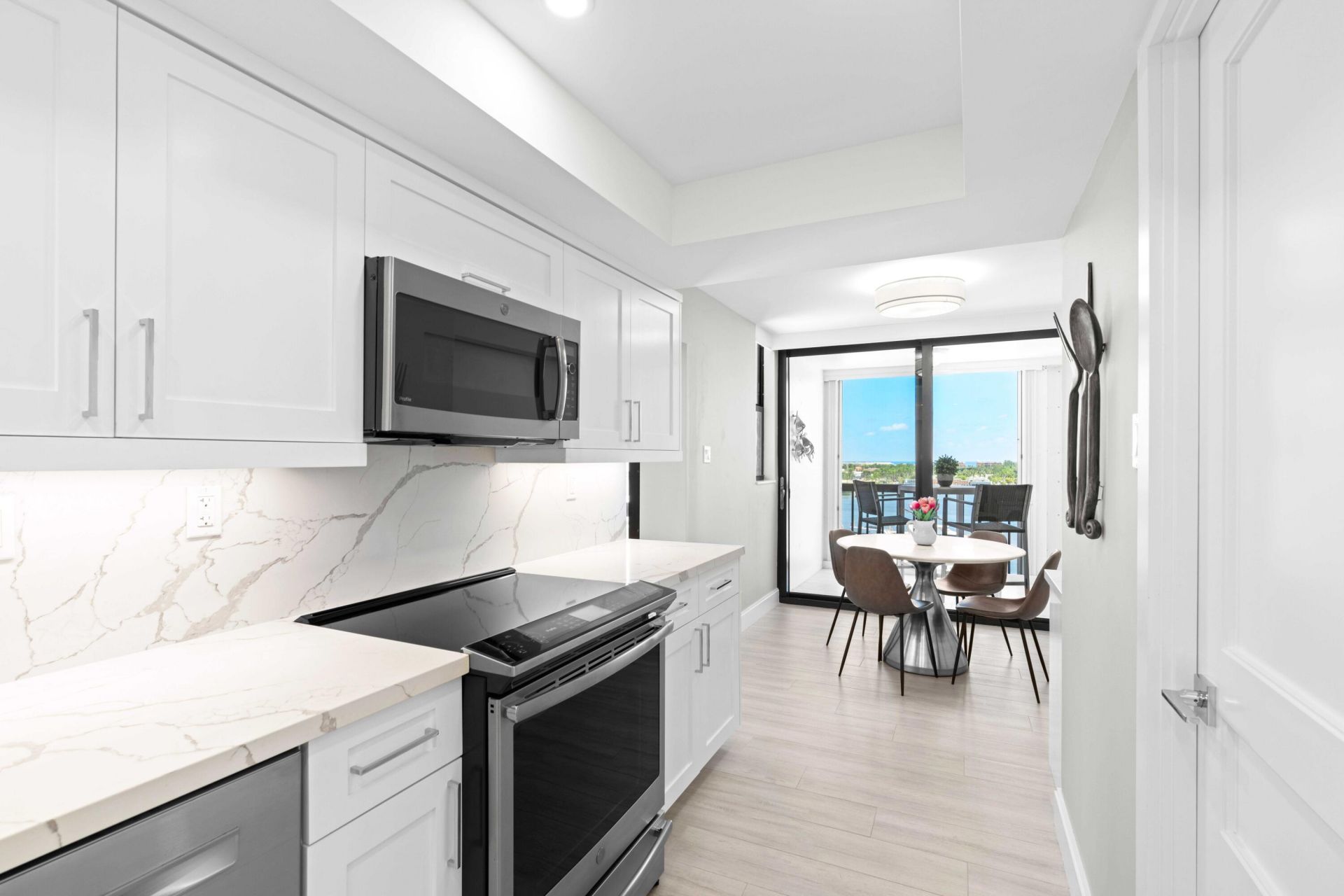 400 N Flagler Drive, Unit 1201, West Palm Beach, FL 33401 Photo