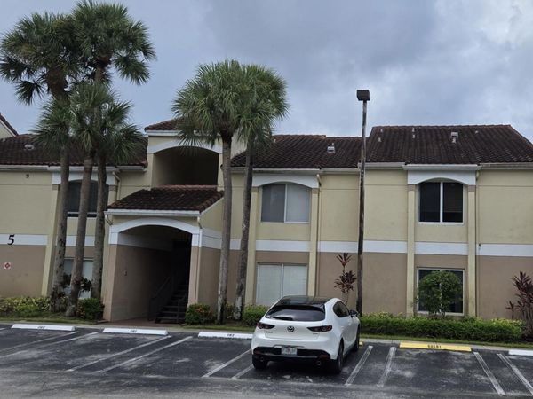 815 W Boynton Beach Boulevard, Unit 5-206, Boynton Beach, FL 33426