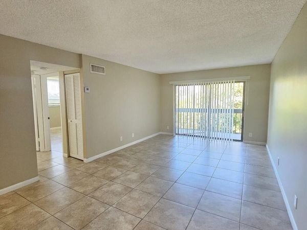 1750 N Congress Avenue, Unit 405, West Palm Beach, FL 33401