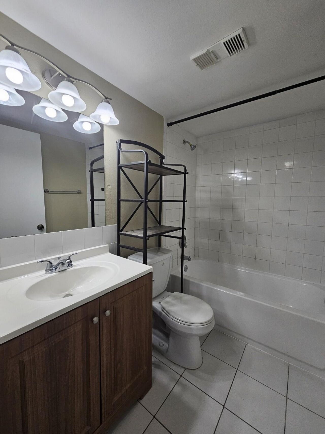 1750 N Congress Avenue, Unit 405, West Palm Beach, FL 33401 Photo