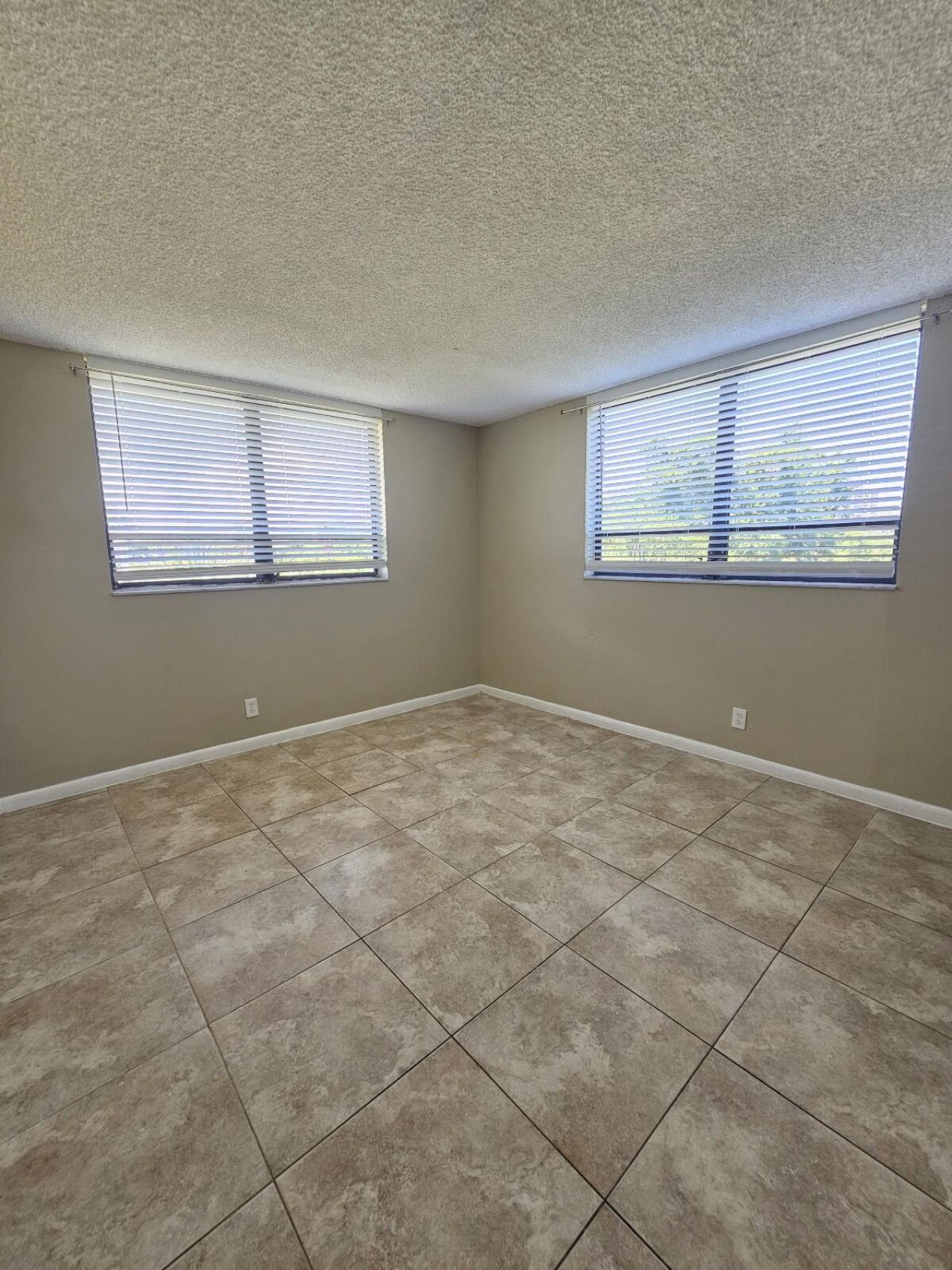 1750 N Congress Avenue, Unit 405, West Palm Beach, FL 33401 Photo