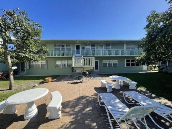 66 Easthampton C, Unit C, West Palm Beach, FL 33417