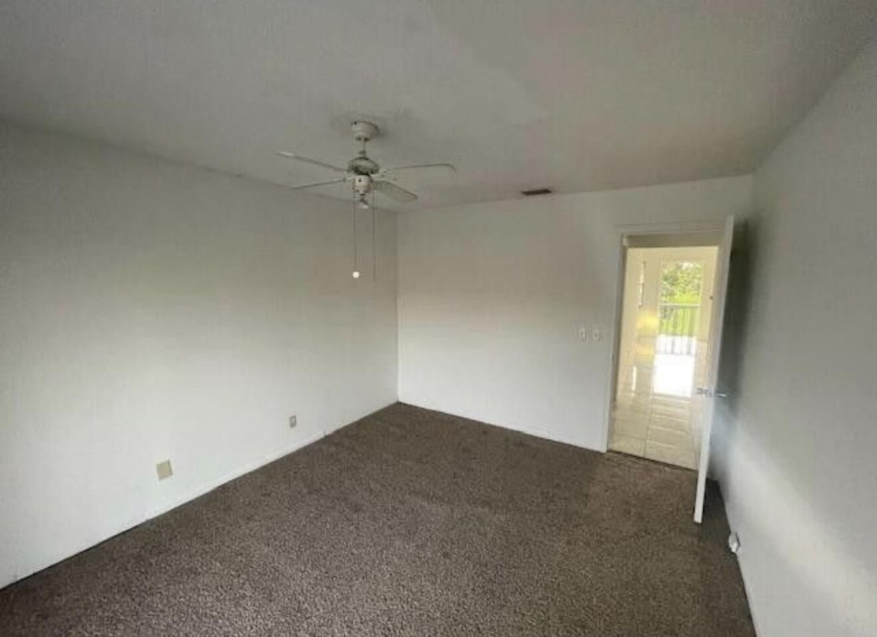 66 Easthampton C, Unit C, West Palm Beach, FL 33417 Photo