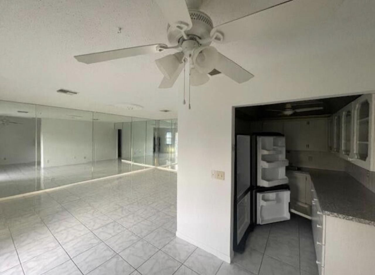 66 Easthampton C, Unit C, West Palm Beach, FL 33417 Photo