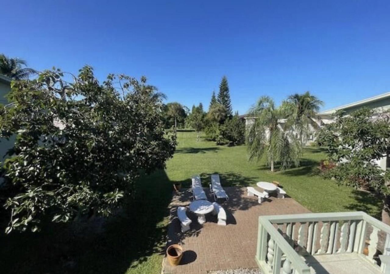 66 Easthampton C, Unit C, West Palm Beach, FL 33417 Photo