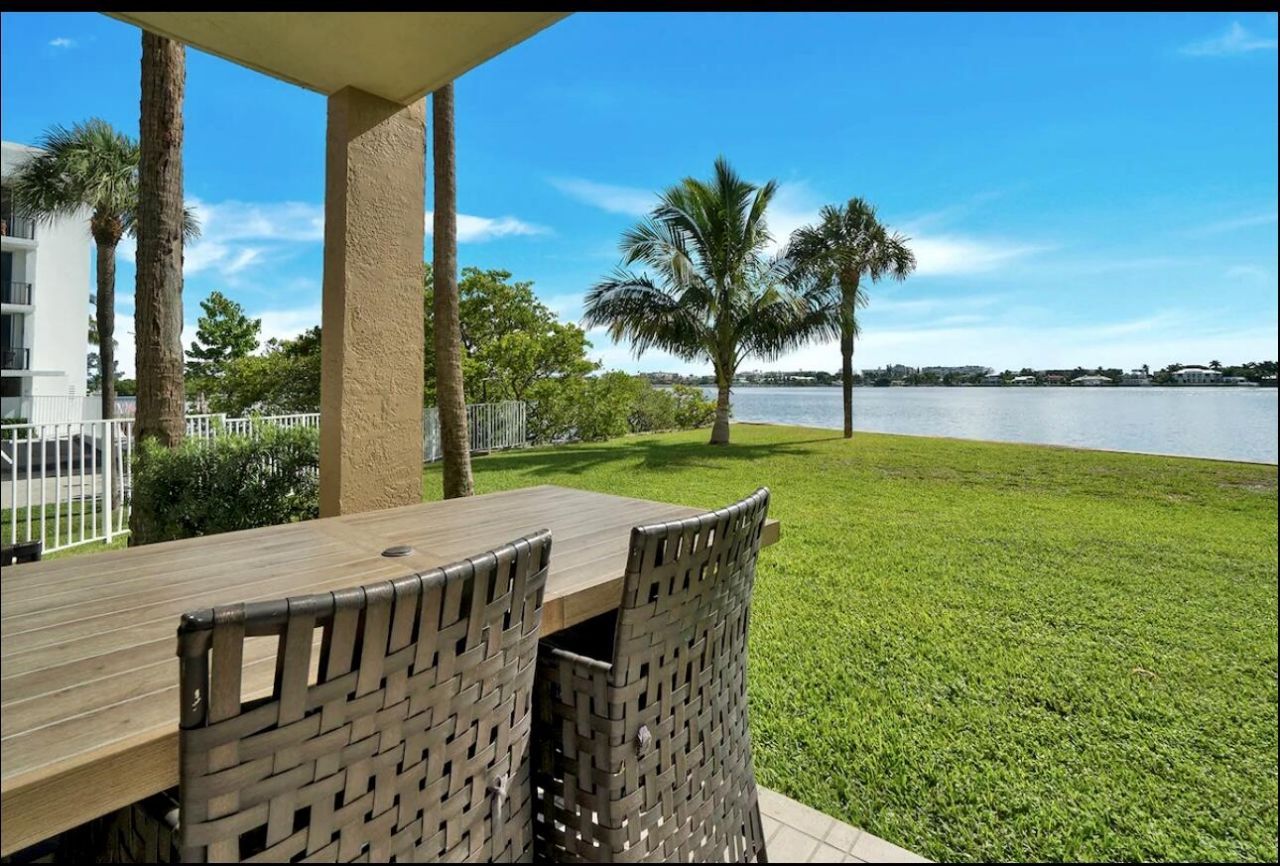 300 Croton Avenue, Unit 102, Lantana, FL 33462 Photo