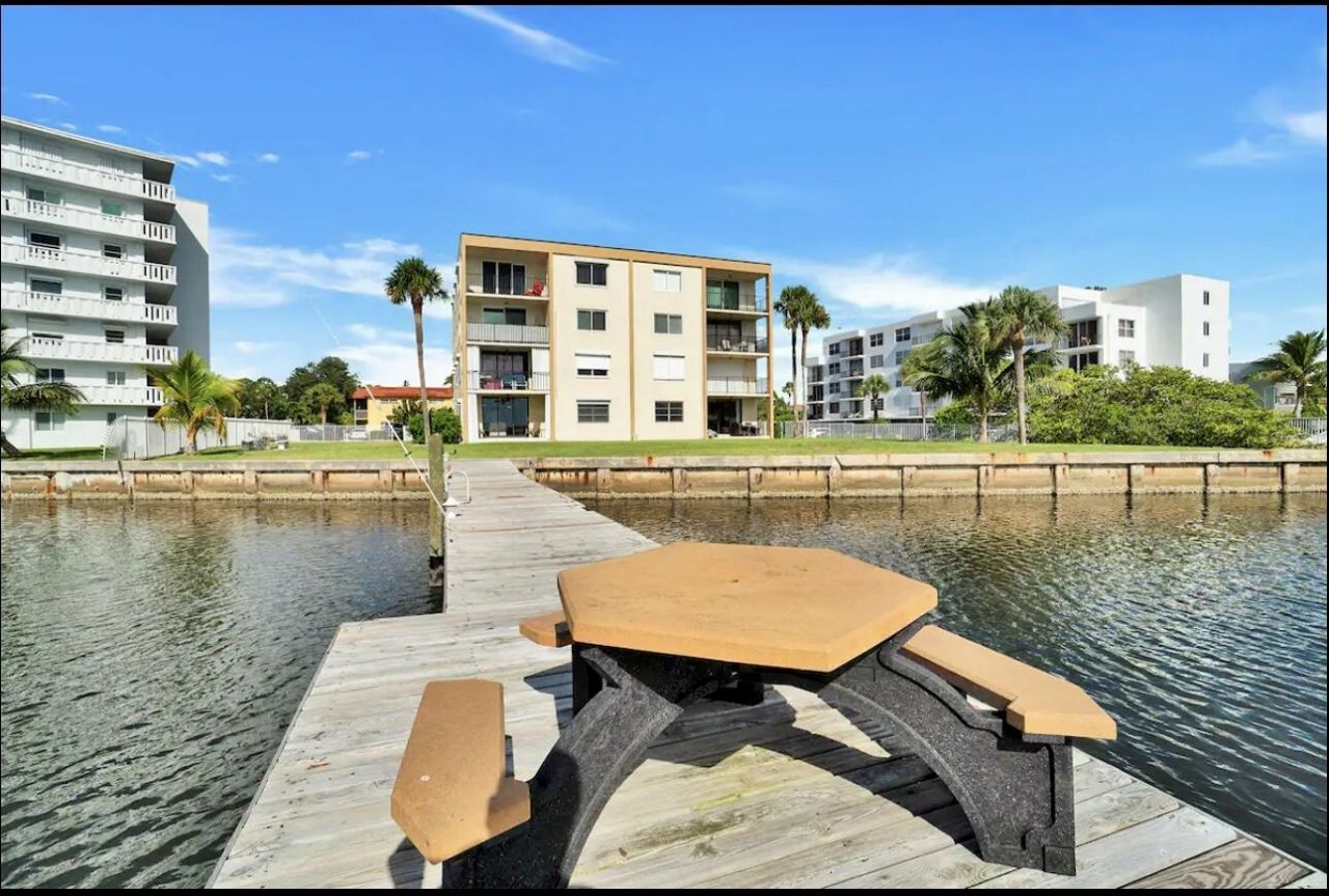 300 Croton Avenue, Unit 102, Lantana, FL 33462 Photo